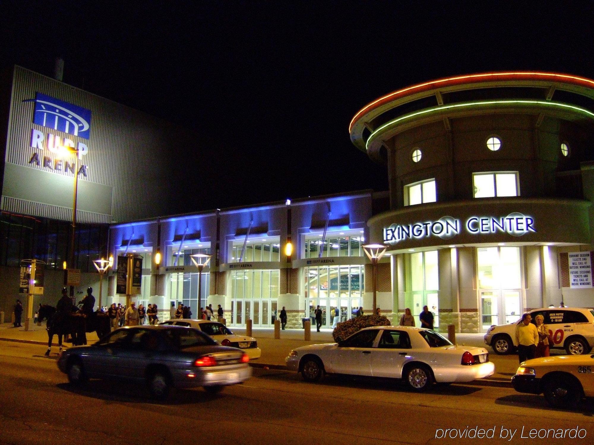Holiday Inn Express Hotel & Suites Lexington-Downtown University By Ihg Bagian luar foto