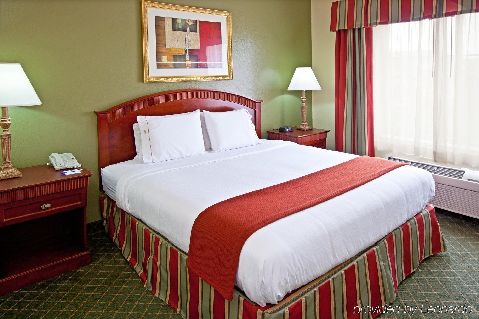 Holiday Inn Express Hotel & Suites Lexington-Downtown University By Ihg Bagian luar foto