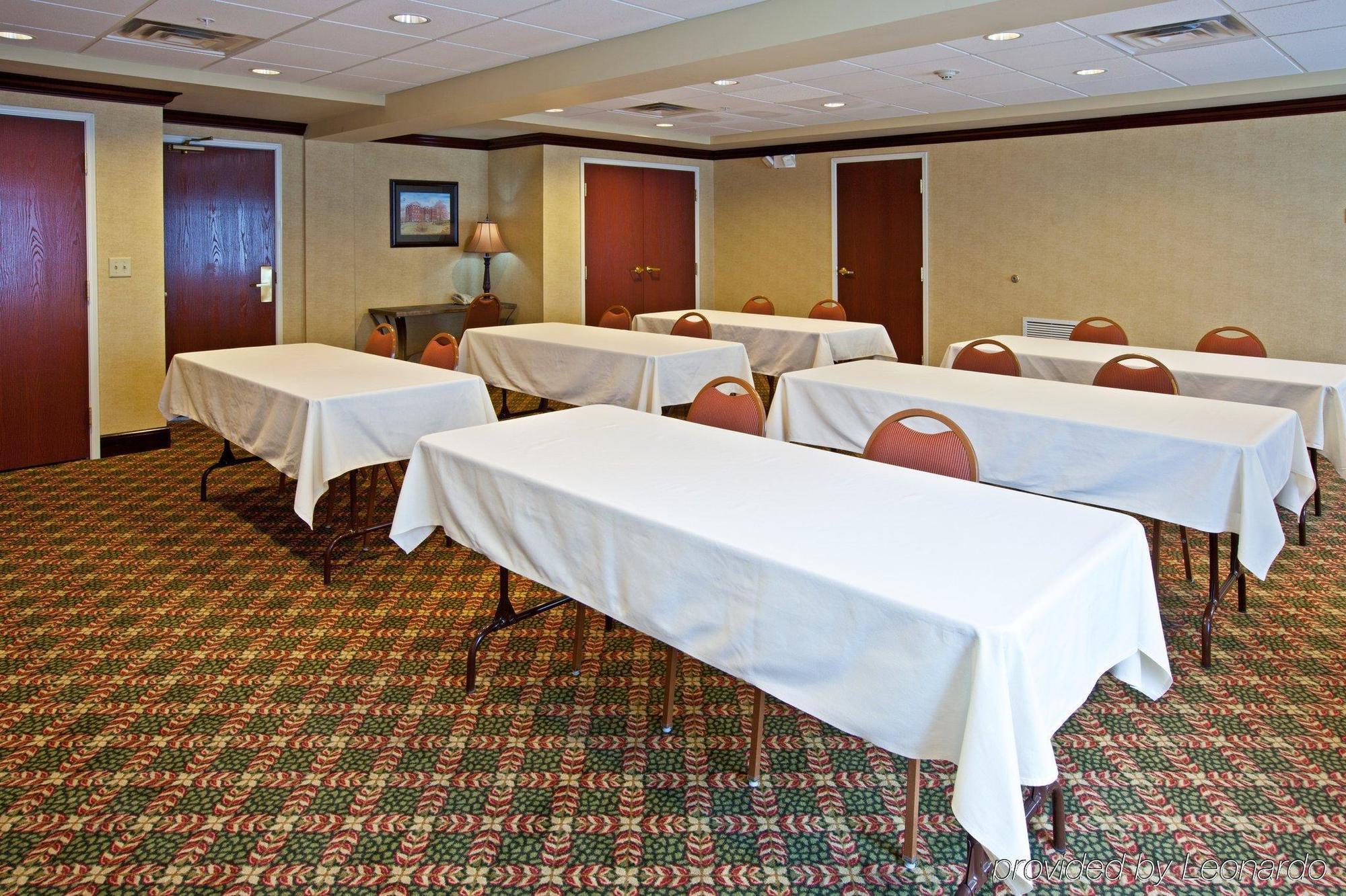 Holiday Inn Express Hotel & Suites Lexington-Downtown University By Ihg Bagian luar foto
