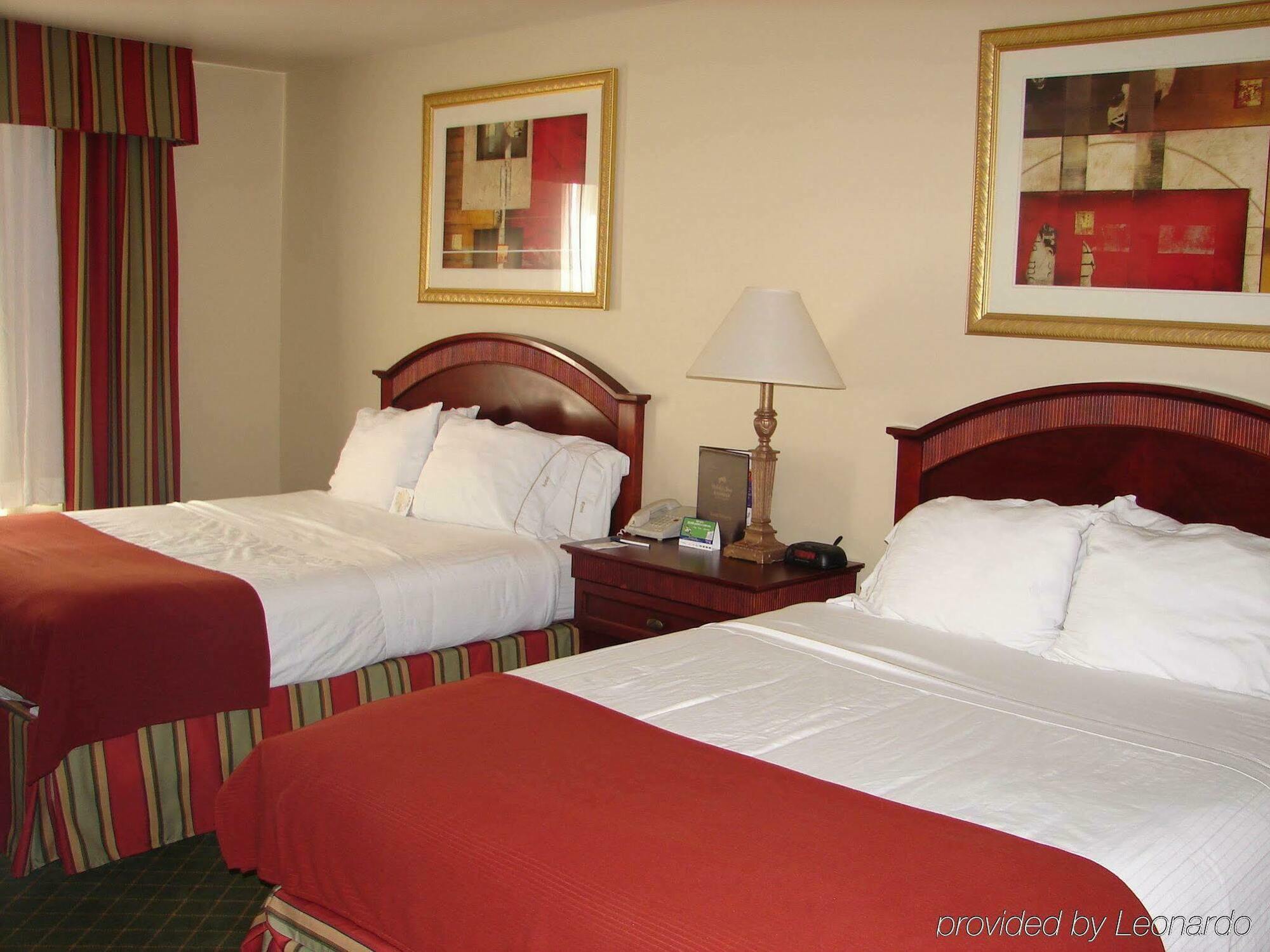 Holiday Inn Express Hotel & Suites Lexington-Downtown University By Ihg Bagian luar foto