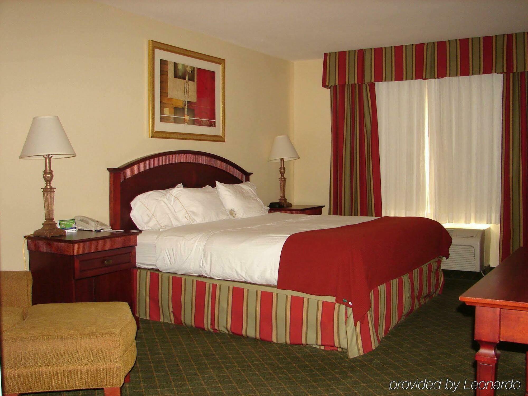 Holiday Inn Express Hotel & Suites Lexington-Downtown University By Ihg Bagian luar foto