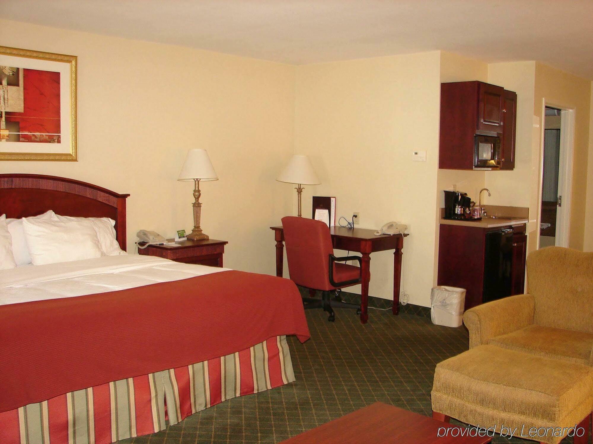 Holiday Inn Express Hotel & Suites Lexington-Downtown University By Ihg Bagian luar foto