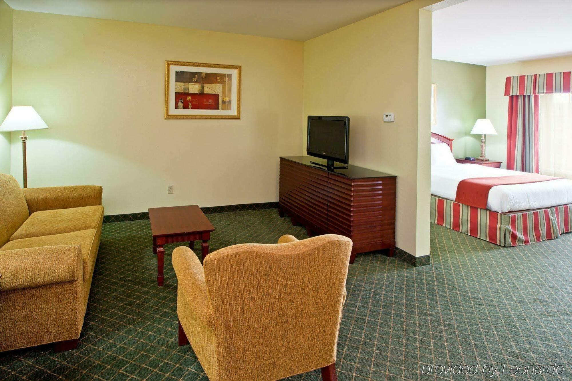 Holiday Inn Express Hotel & Suites Lexington-Downtown University By Ihg Bagian luar foto